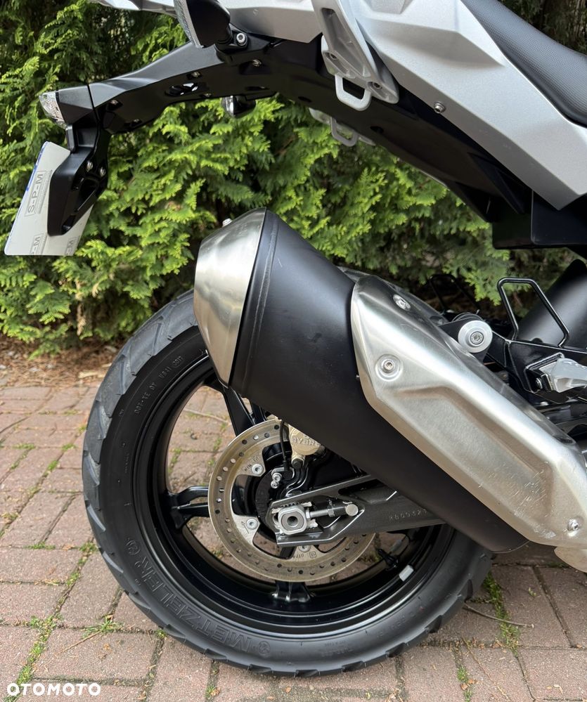 BMW G - 7