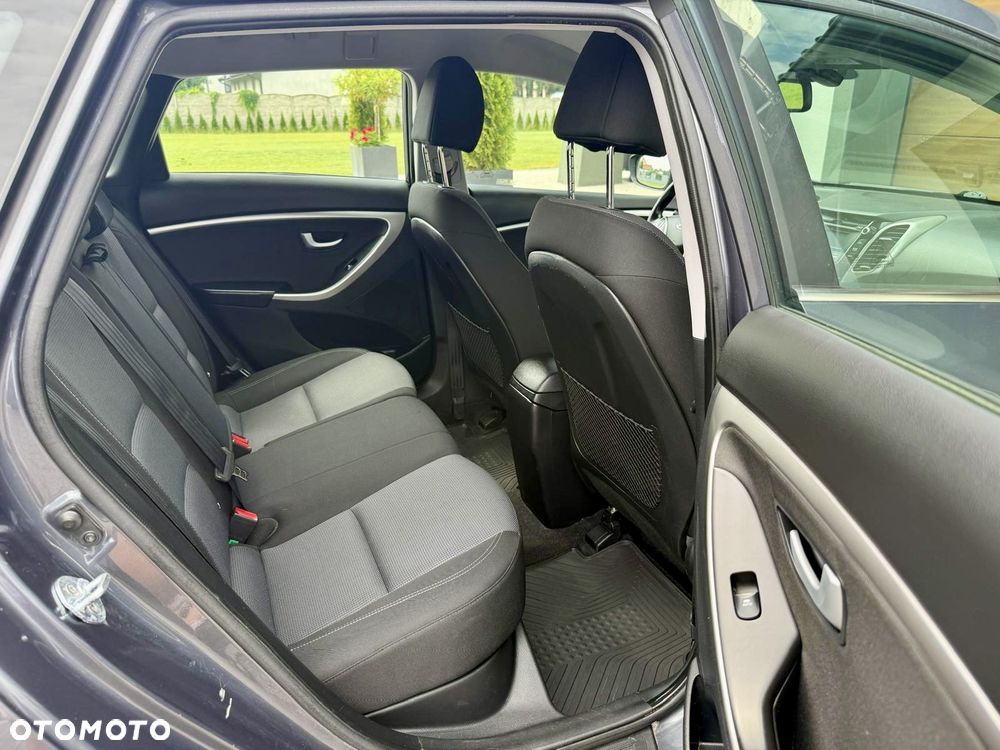 Hyundai i30 i30cw 1.6 CRDi Intro Edition - 20