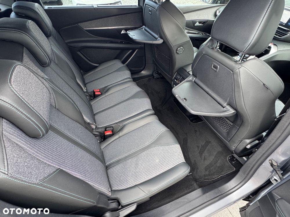 Peugeot 5008 - 26