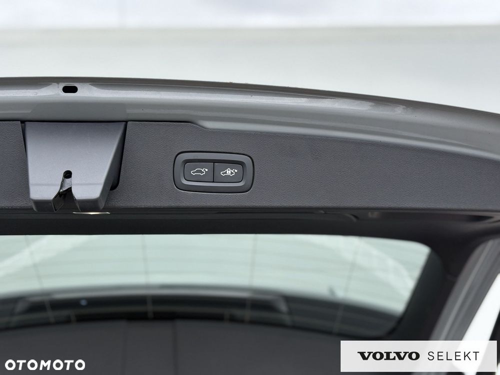 Volvo V60 Cross Country - 35