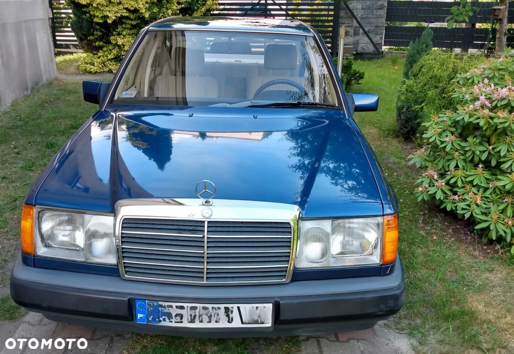Mercedes-Benz W124 (1984-1993) - 21