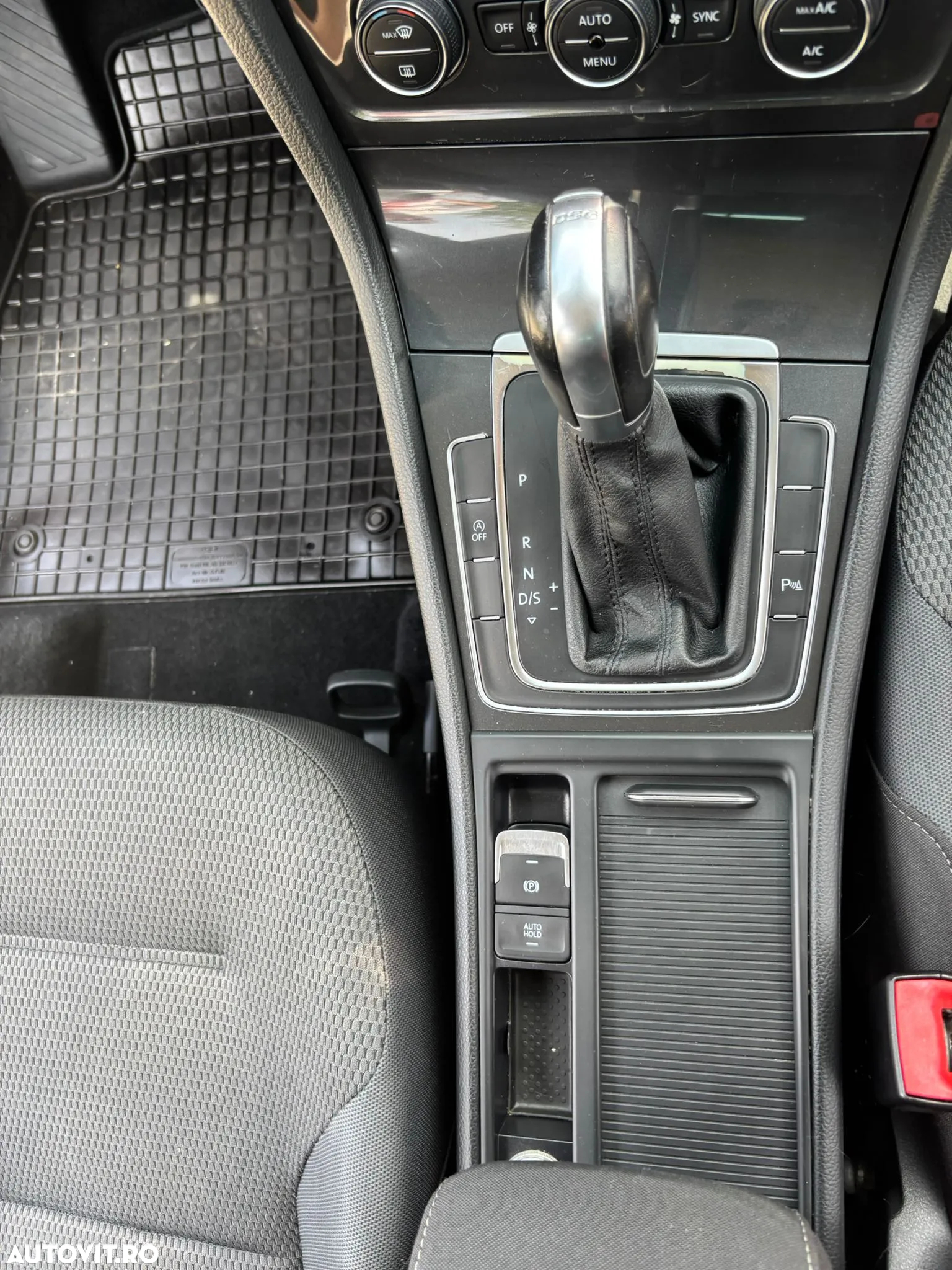 Volkswagen Golf - 15