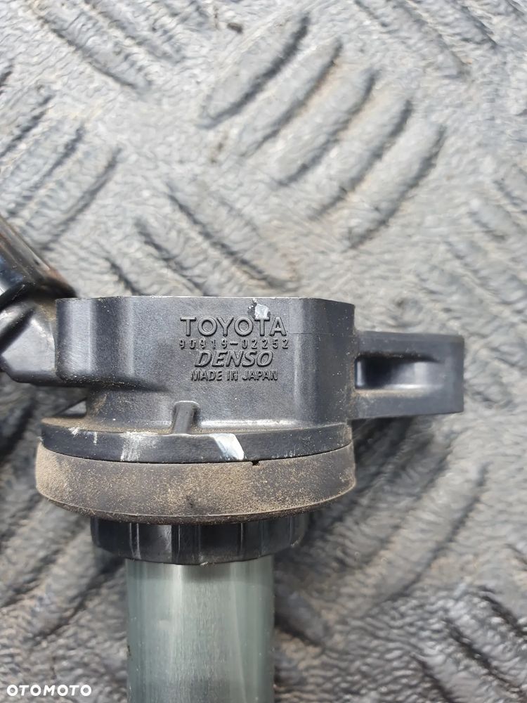 CEWKA ZAPŁONOWA TOYOTA VERSO 09- 1,8 16V KPL 4 SZT 90919-02252 + WTYCZKI INSTALACJA - 2