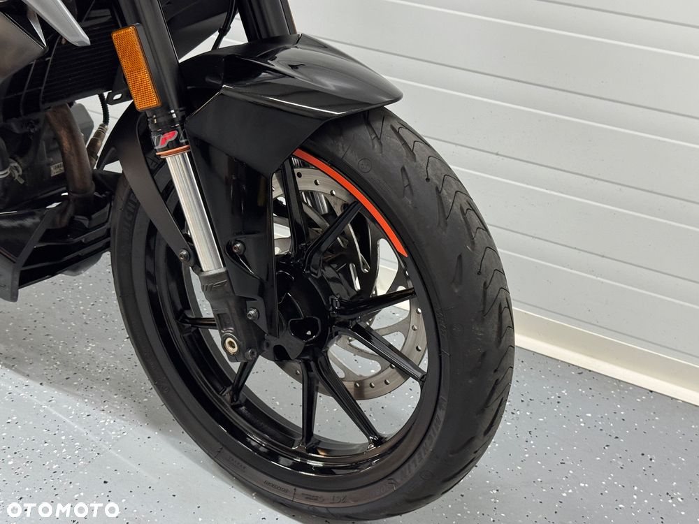 KTM Duke - 10