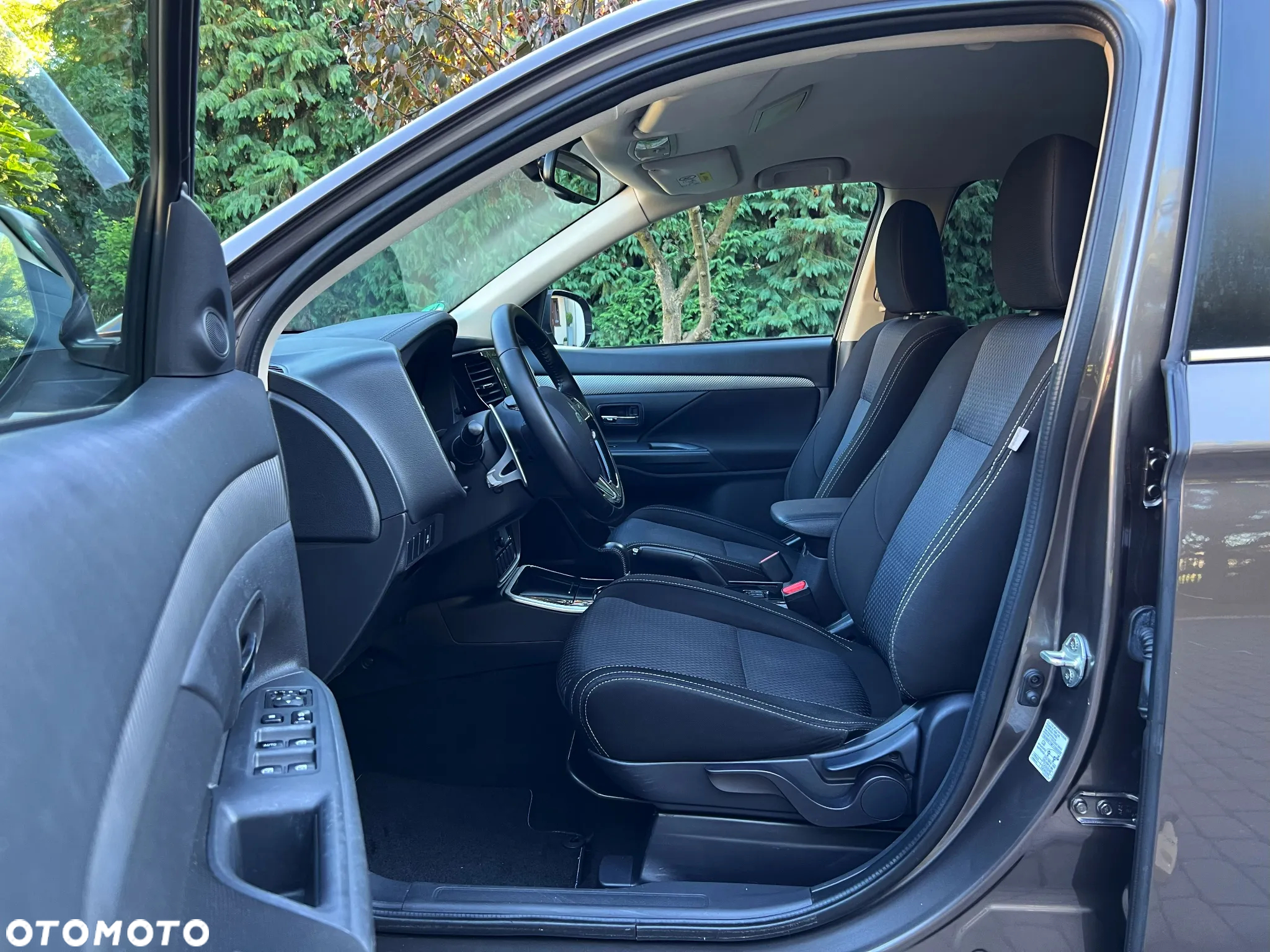 Mitsubishi Outlander 2.0 2WD CVT Edition 100 - 20