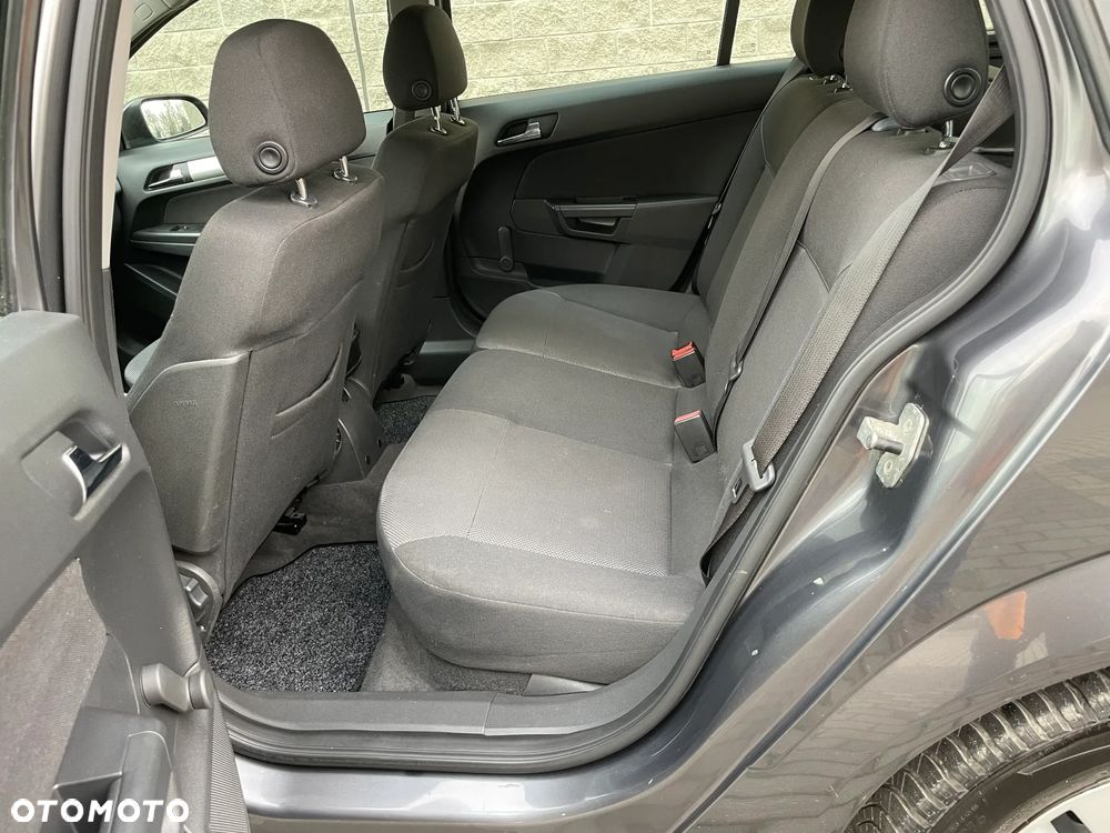 Opel Astra 1.6 Enjoy - 13