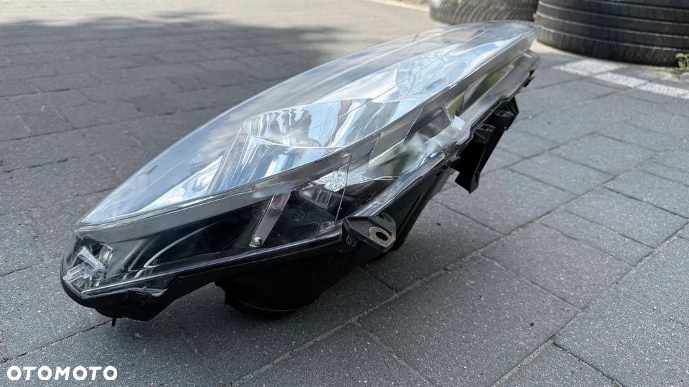 Lampa przednia prawa Peugeot 307 EU Europa prawy przód TYC A166 Reflektor 3A/C, SW 3H, CC 3B, 3E - 11