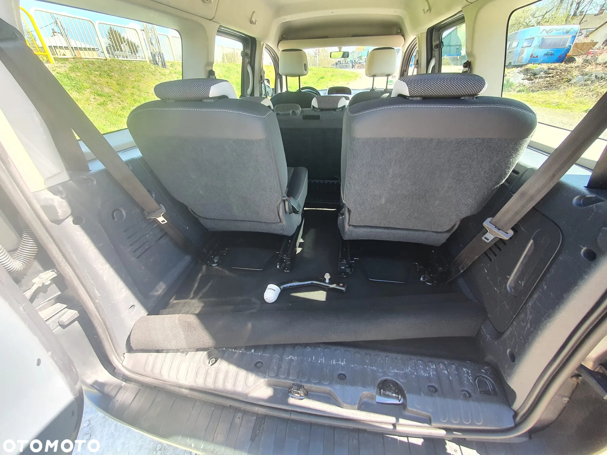 Renault Kangoo dCi 110 FAP Grand - 12