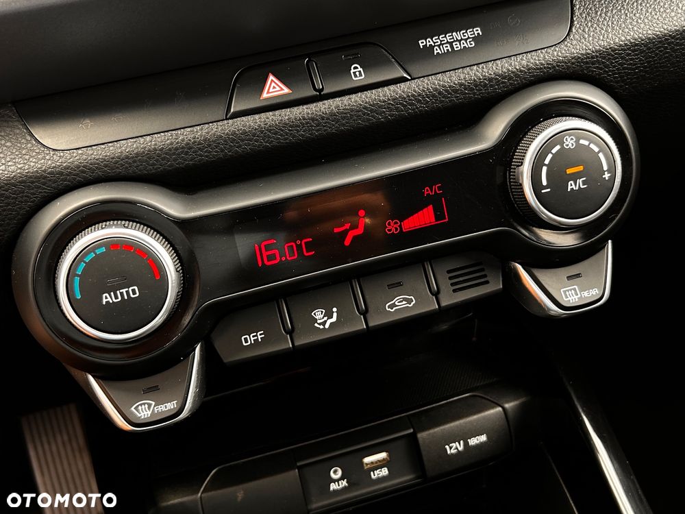Kia Stonic - 31
