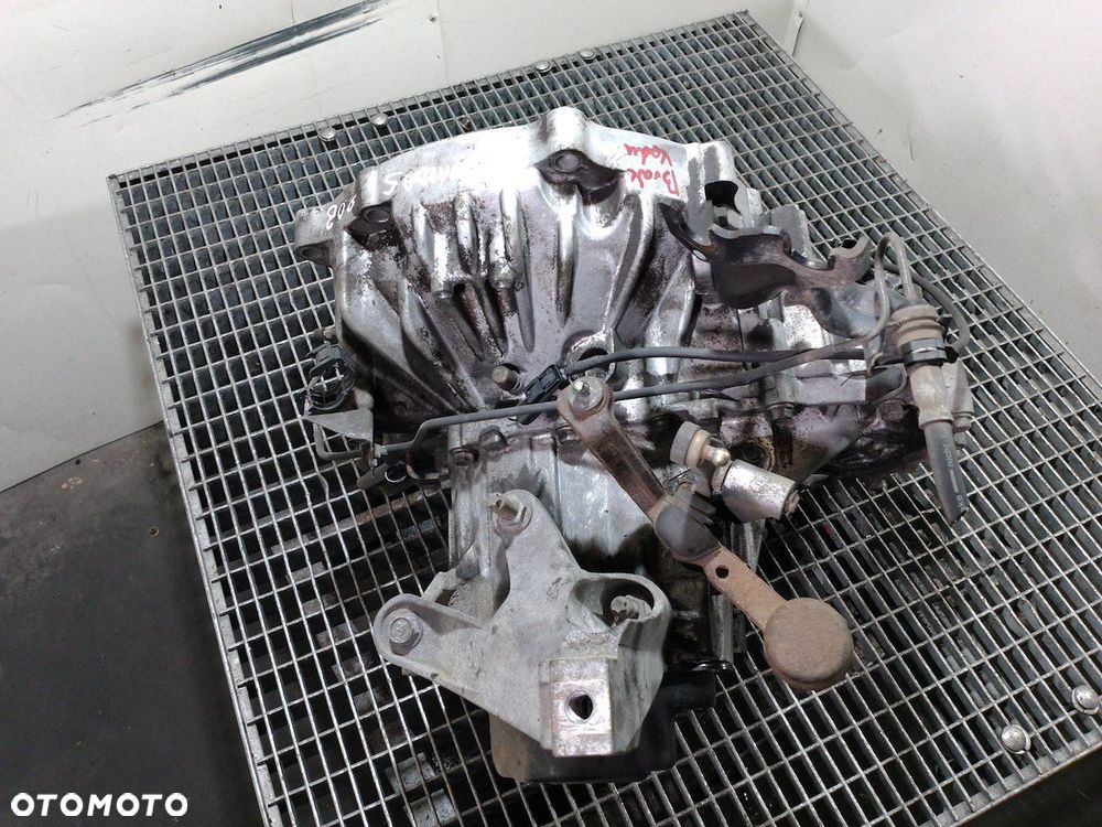 SKRZYNIA BIEGÓW MANUALNA MAZDA 5 ( 05-10 ) 2.0 D  RF7 - 3