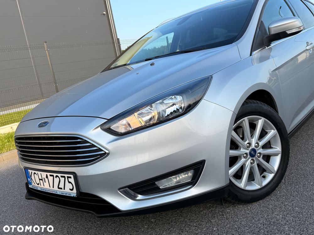 Ford Focus 1.5 EcoBoost Titanium ASS - 4