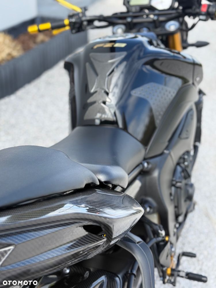 Yamaha FZ8 - 6