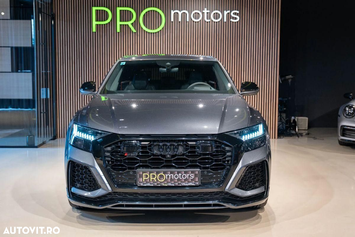 Audi RS Q8 - 6