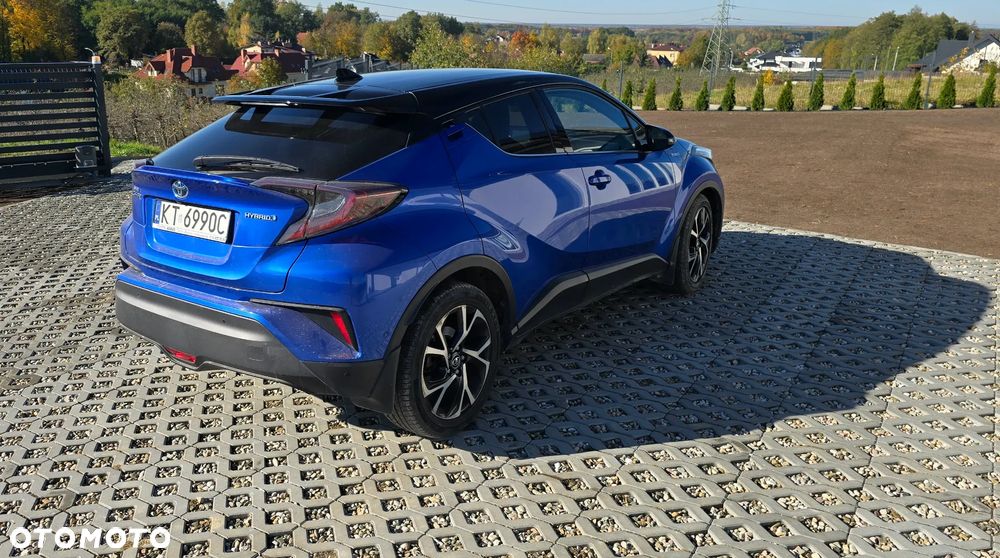 Toyota C-Hr 2017 photo 3