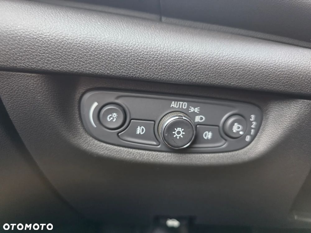 Opel Insignia 2.0 CDTI Innovation S&S - 16