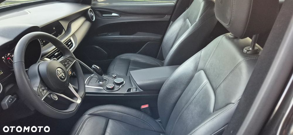Alfa Romeo Stelvio 2.0 Turbo 16V AT8-Q4 Super - 27