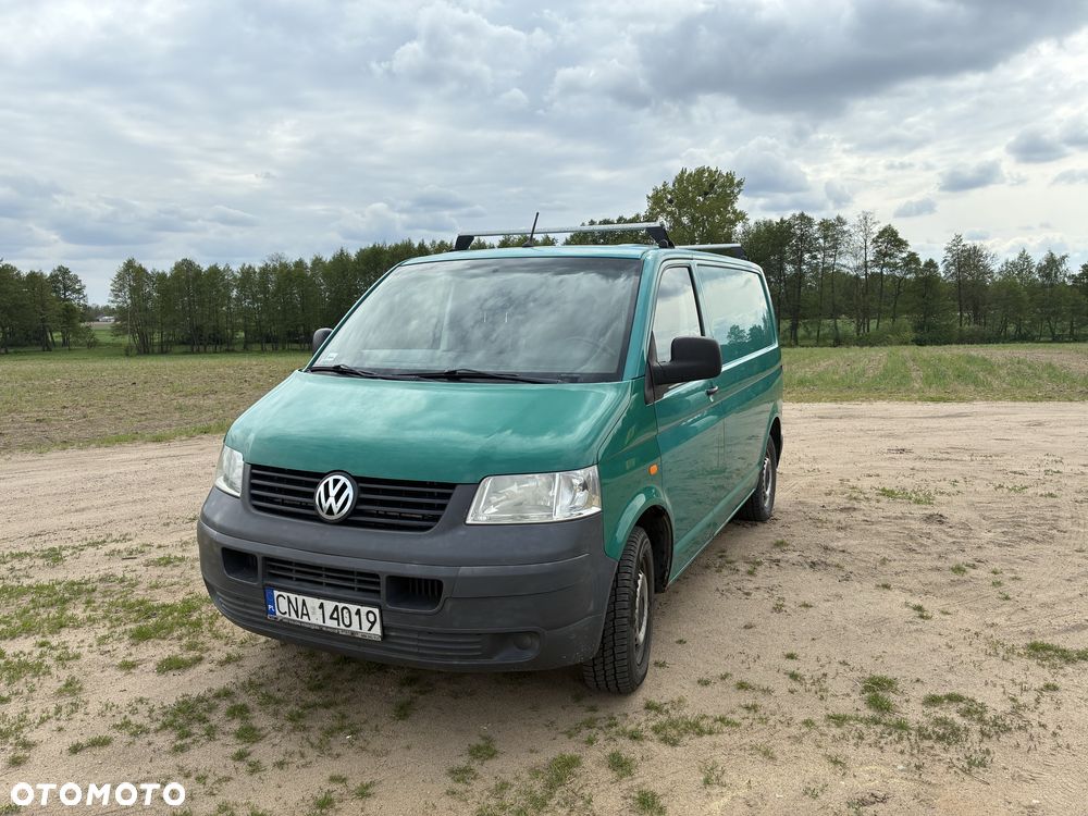 Volkswagen Transporter - 1