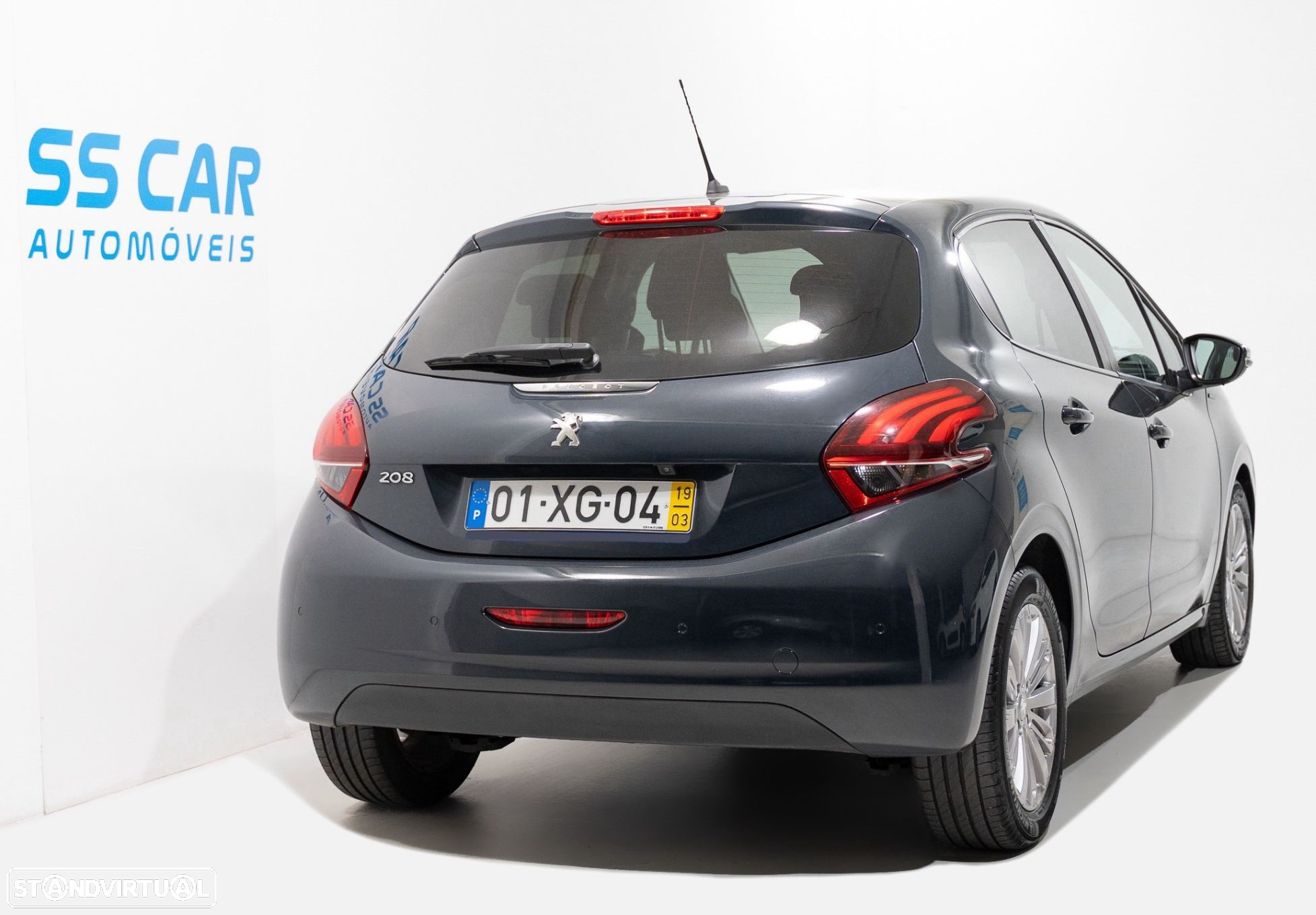 Peugeot 208 1.5 BlueHDi Signature - 3