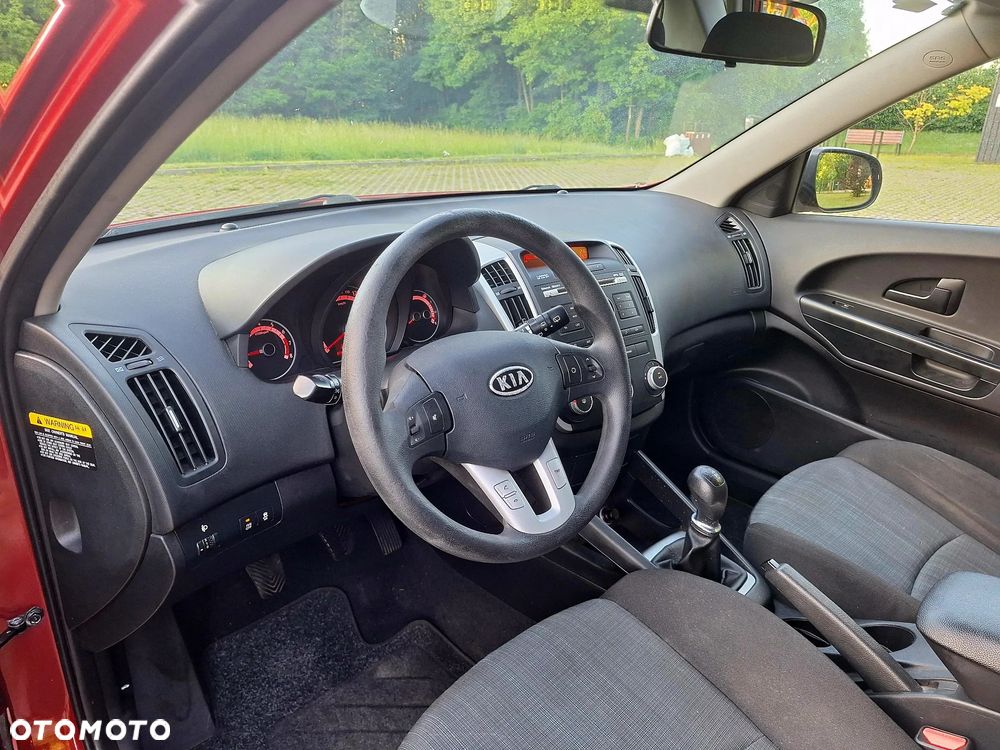 Kia Ceed 1.4 CVVT ISG Spirit - 14