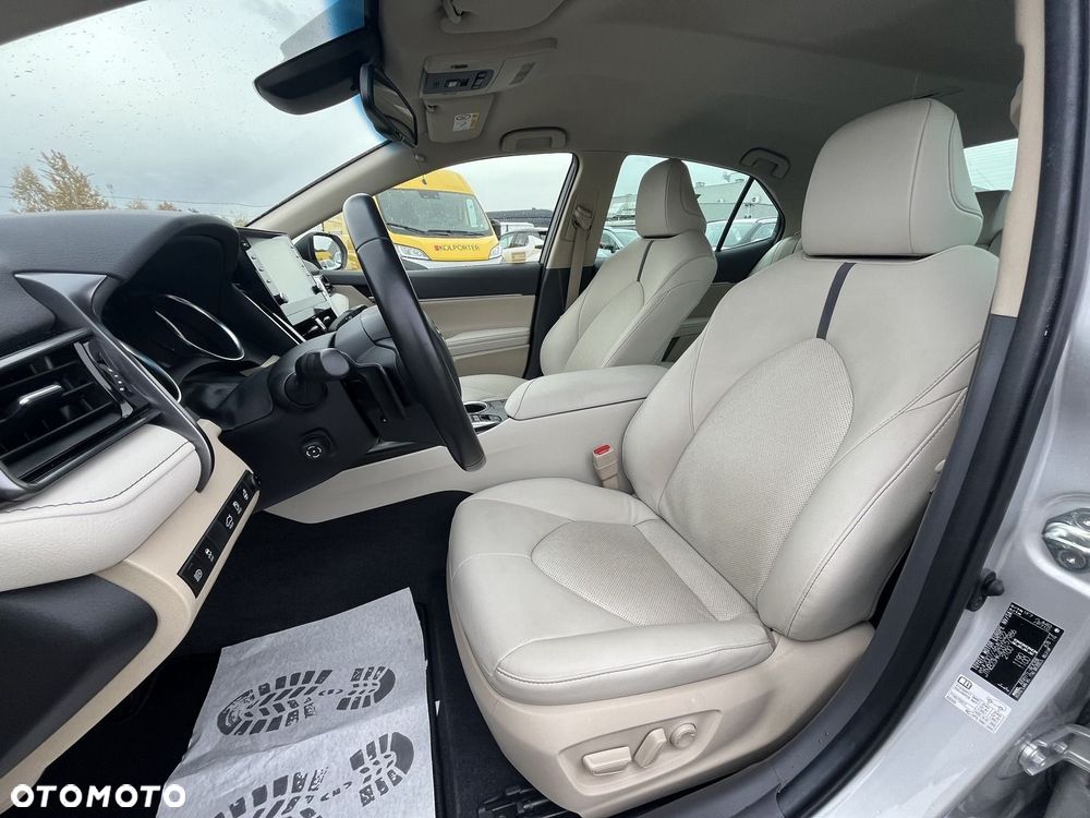 Toyota Camry 2.5 Hybrid Executive CVT - 30