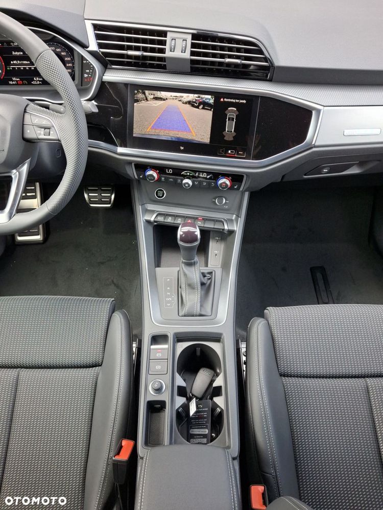 Audi Q3 Sportback - 22