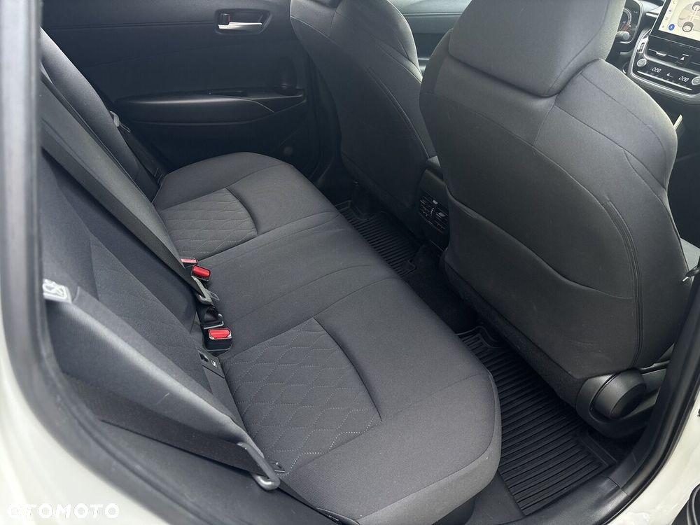 Toyota Corolla Cross - 19