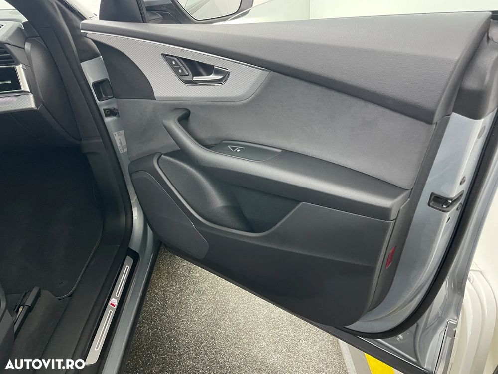 Audi Q8 SUV TFSI e quattro 290 kW tiptronic - 14