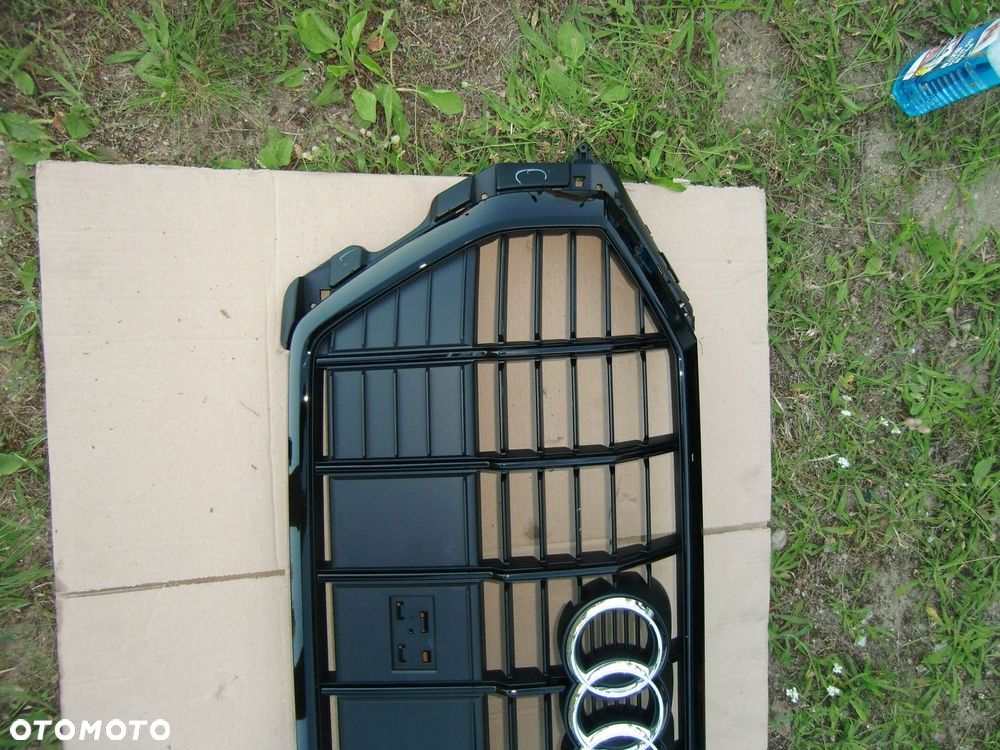 GRILL ATRAPA AUDI Q3 83A853651 ORYG NOWY - 3