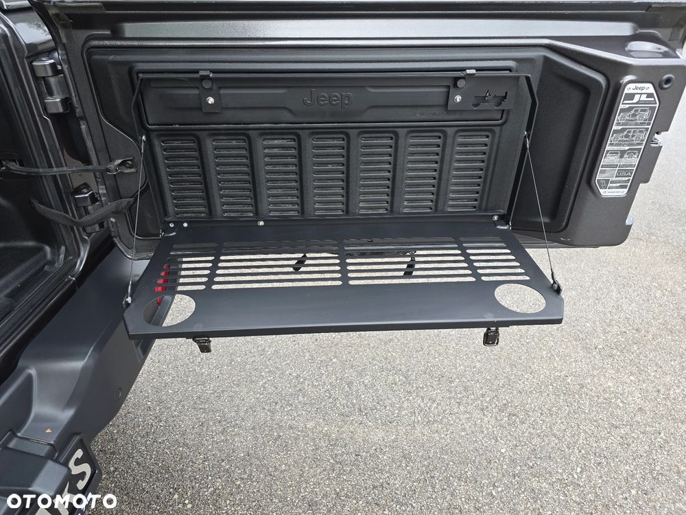 Jeep Wrangler Unlimited GME 2.0 Turbo Sahara - 21
