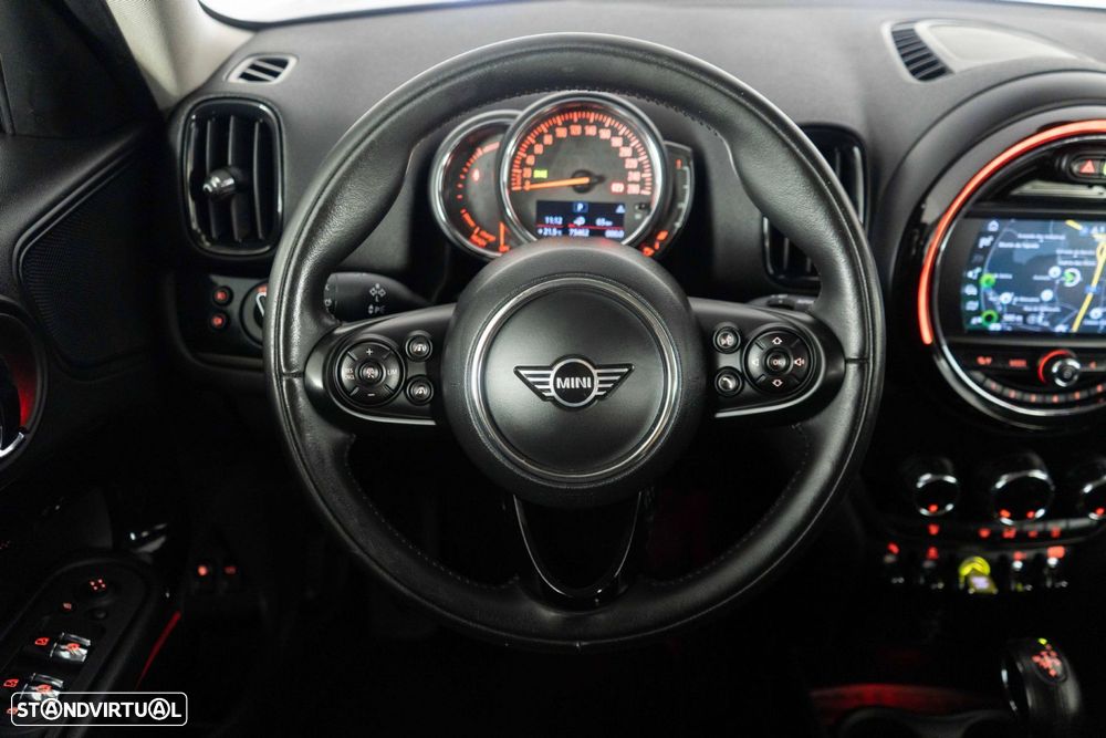 MINI Countryman Cooper SE ALL4 Auto - 26