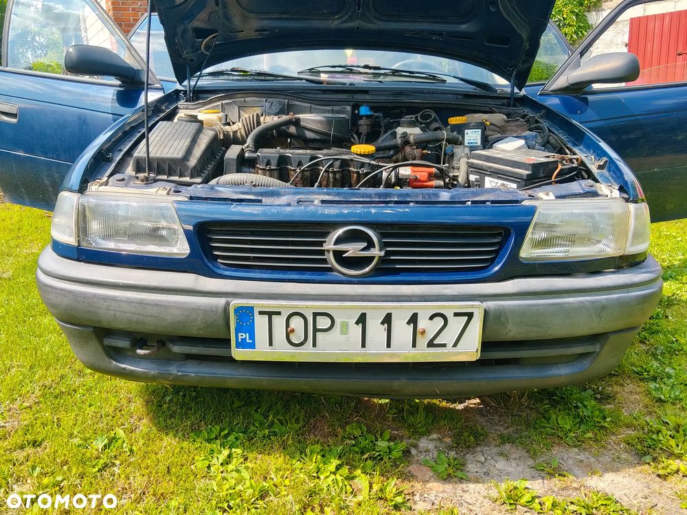 Opel Astra 1.4 Base - 1