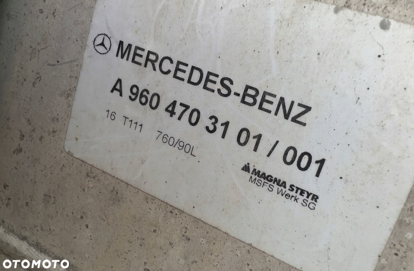 Mercedes Actros zbiornik paliwa 760L - 4