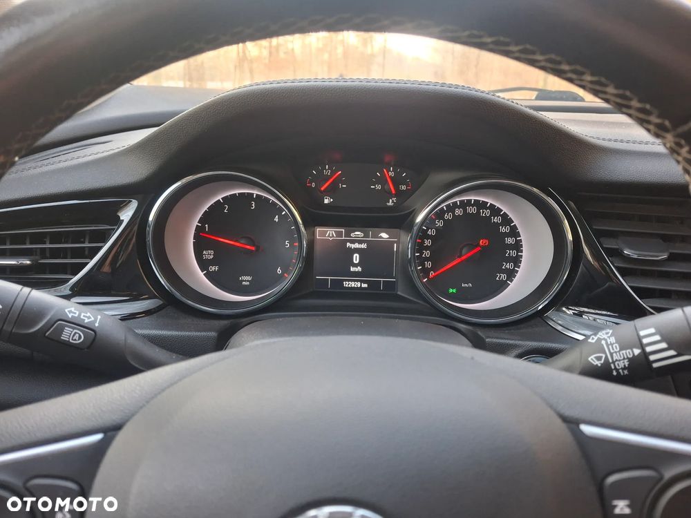Opel Insignia 1.6 CDTI Cosmo S&S - 9