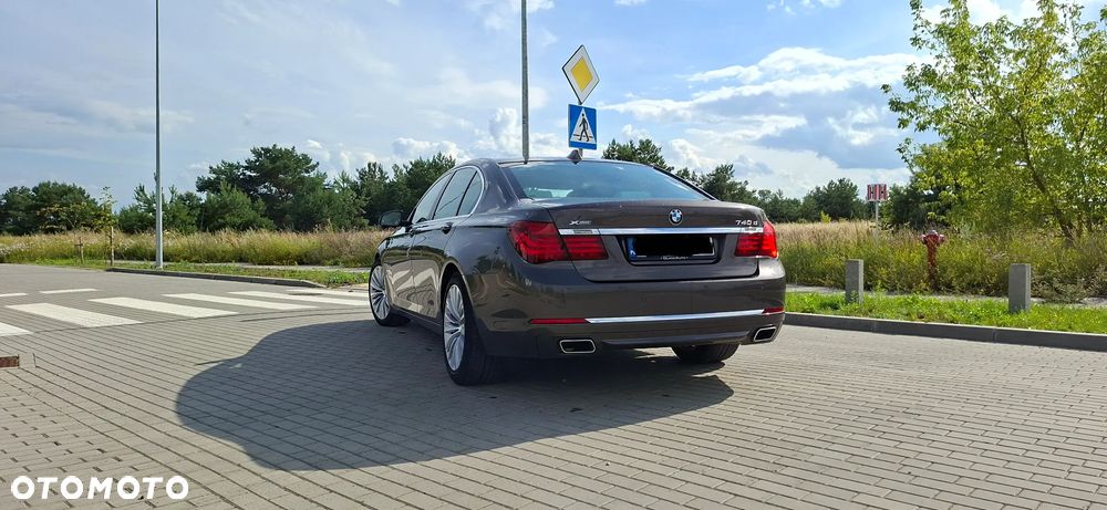 BMW Seria 7 740d xDrive - 9