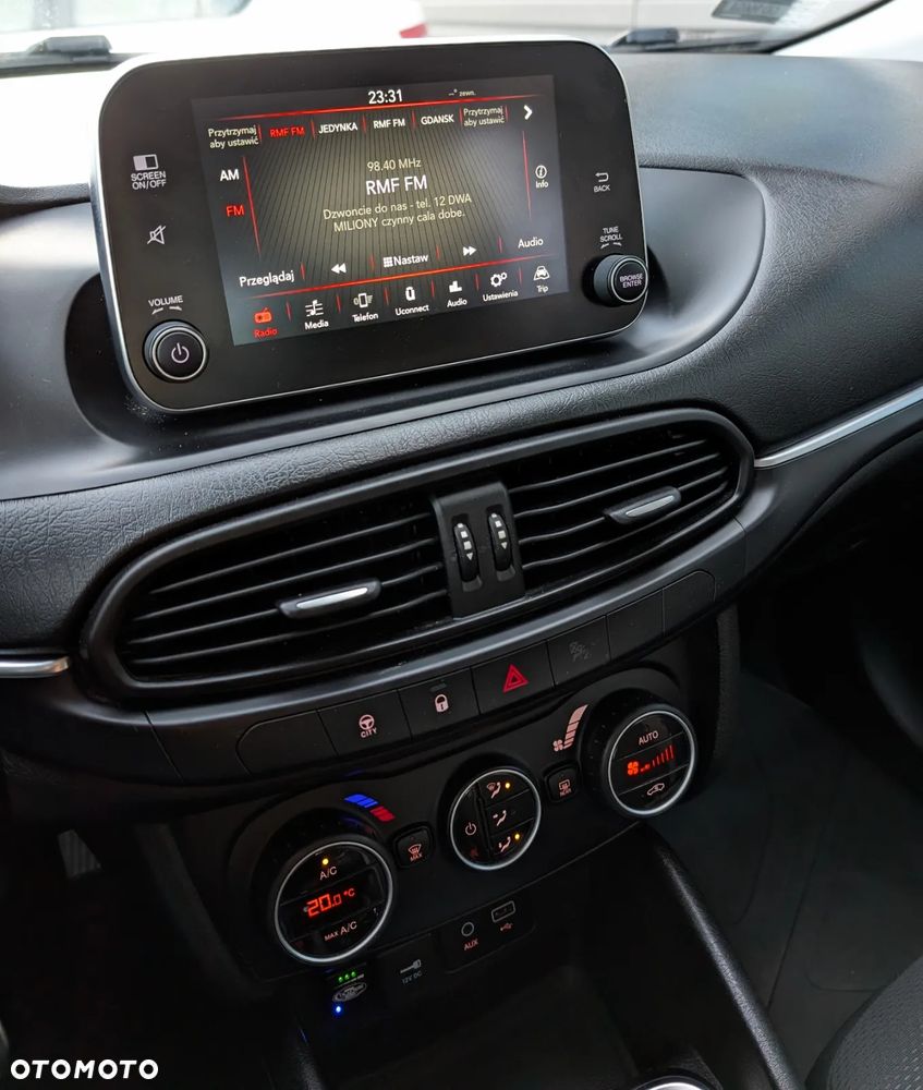 Fiat Tipo 1.4 16v Lounge EU6d - 19