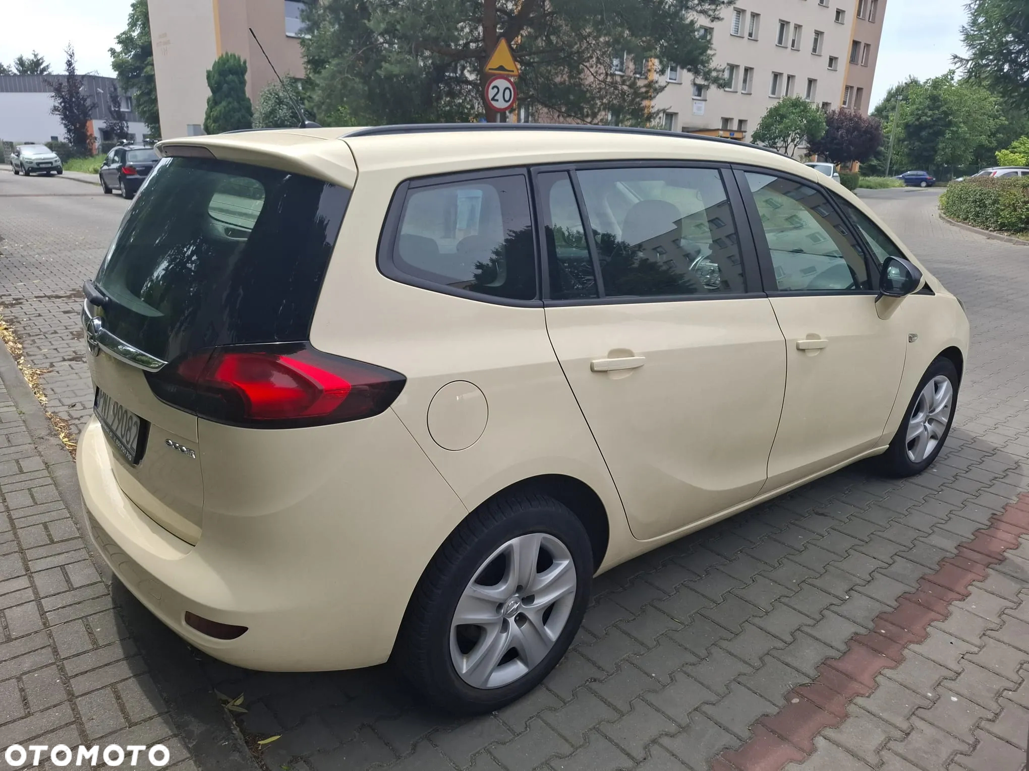 Opel Zafira - 4