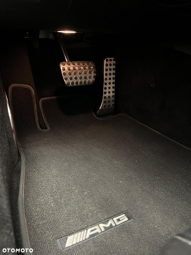 Mercedes-Benz AMG GT - 12