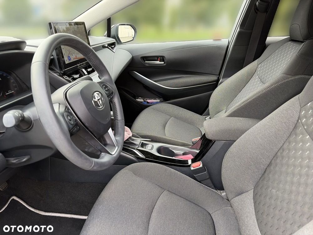 Toyota Corolla 1.8 Hybrid Style - 18