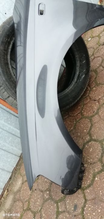 BŁOTNIK  AUDI A3 8P  LEWY   PRZÓD KOLOR LZ7L - 2