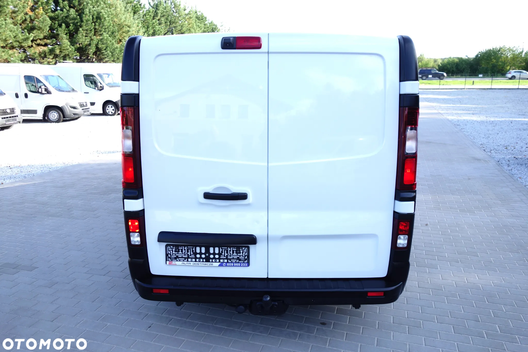 Renault Trafic 2.0 Dci 120 KM L1H1  Zabudowa Klima Webasto 2 x Drzwi Boczne - 13