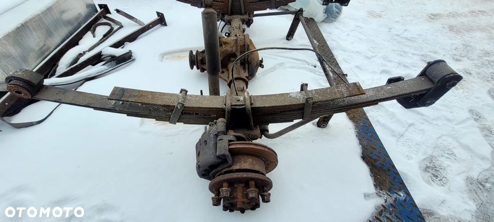 Iveco Daily 50c18 3,0HPI 14-21r resory 13 piór - 3