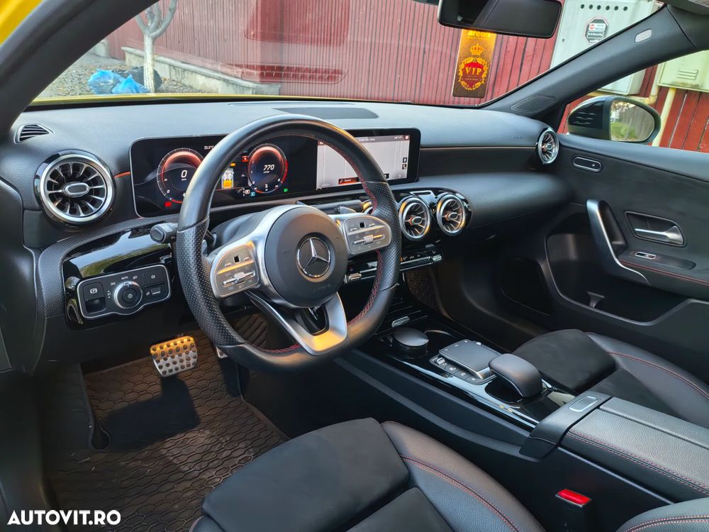 Mercedes-Benz A - 24