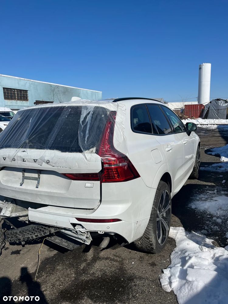 Volvo XC 60 T8 Twin Engine AWD Geartronic RDesign - 6