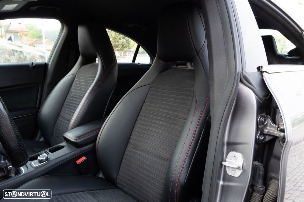 Mercedes-Benz CLA 180 d AMG Line - 43