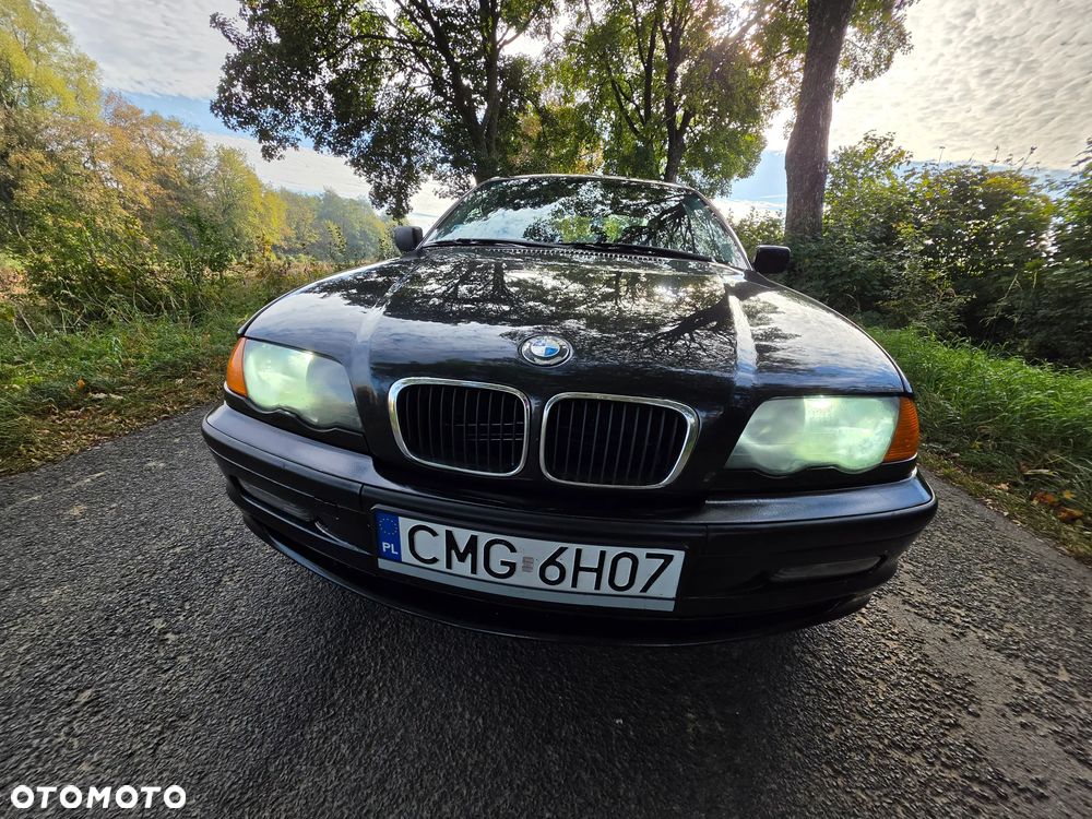 BMW Seria 3 316i - 11