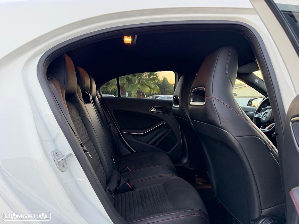 Mercedes-Benz A 180 d AMG Line - 7