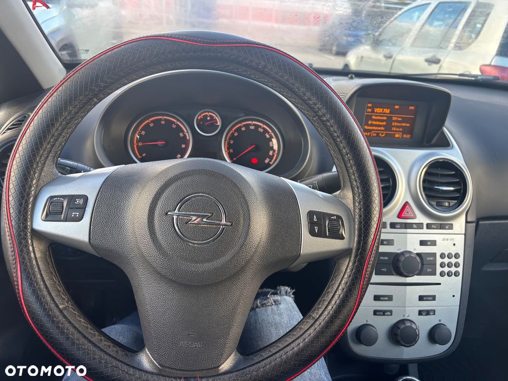 Opel Corsa 1.4 16V Sport - 4