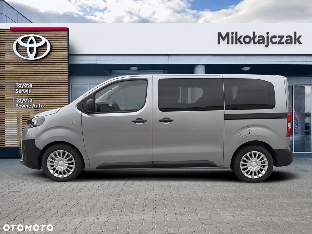 Toyota Proace Verso 2.2 D4-D Medium Business - 11