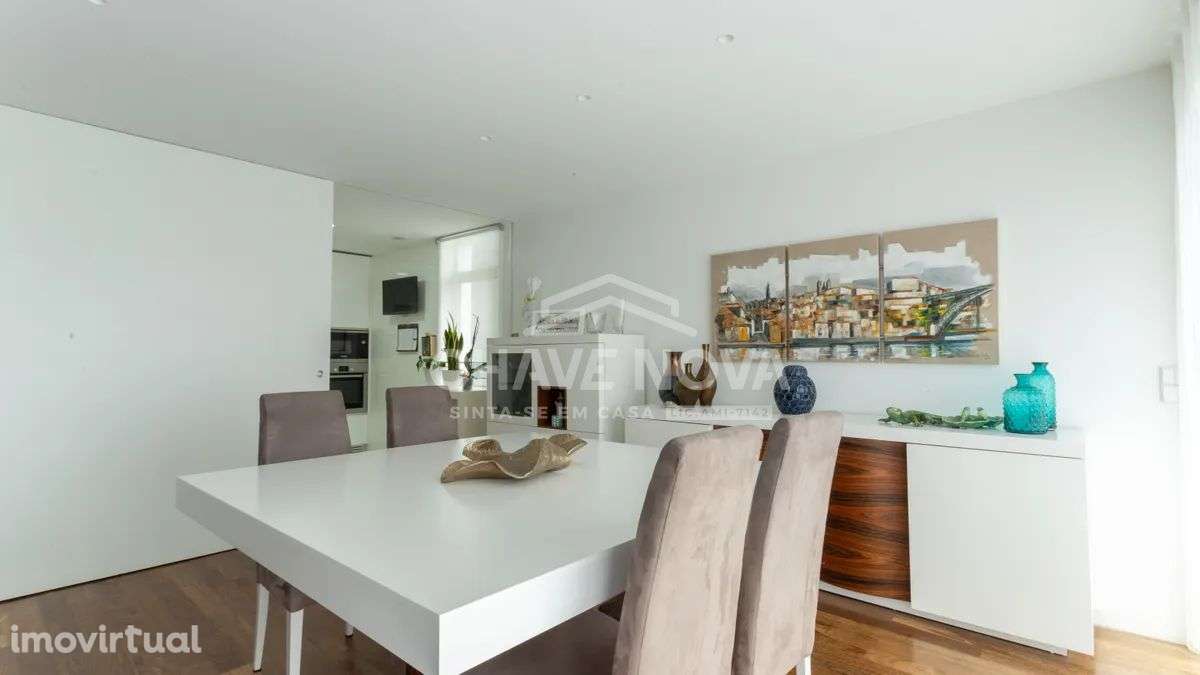 T3 c/ Varanda no Centro de Vila Nova de Gaia - Grande imagem: 5/50