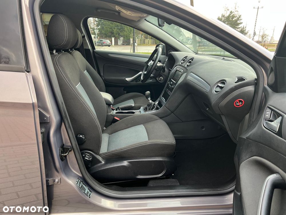 Ford Mondeo 2.0 TDCi Champions Edition - 10